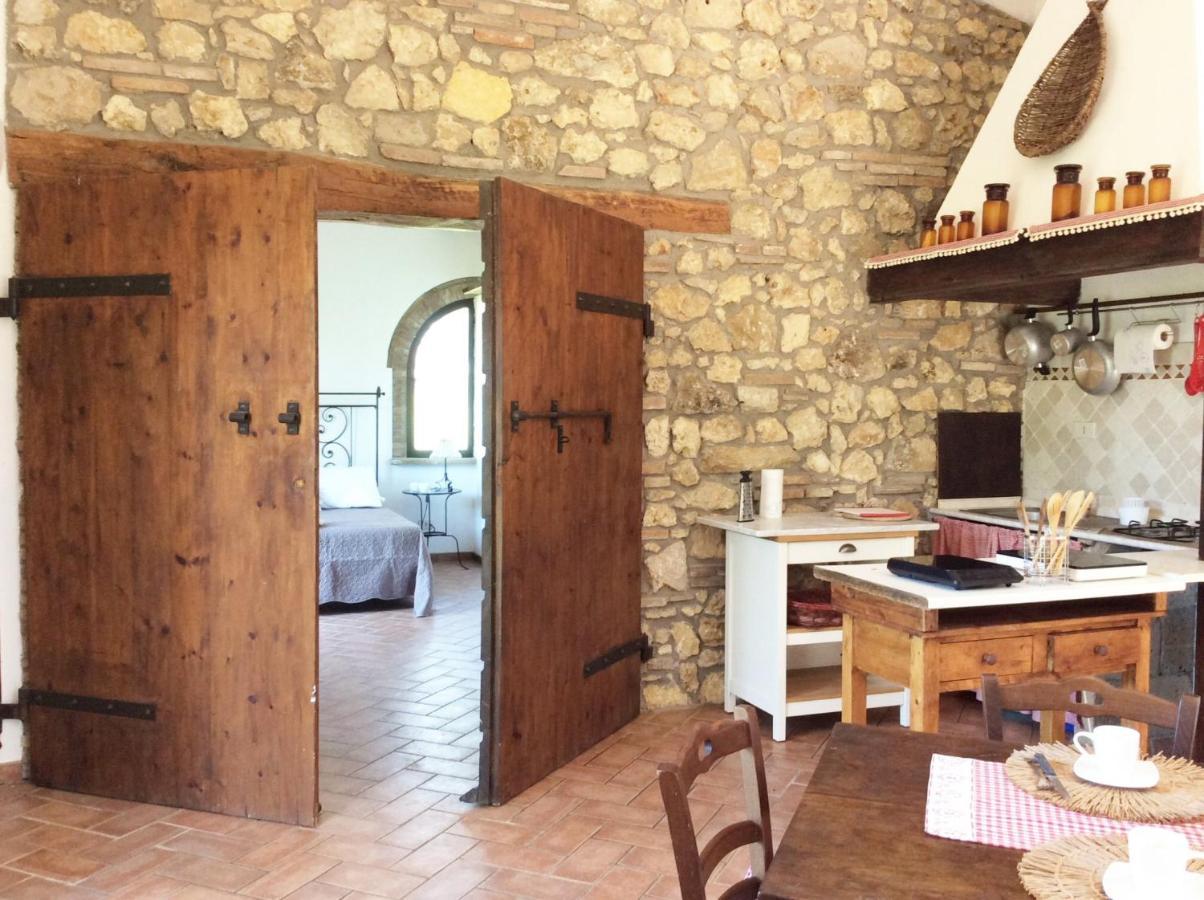 Relais Casale Il Poggetto - Olivo 2 By Zoom In Earth Appartement Cecina  Buitenkant foto